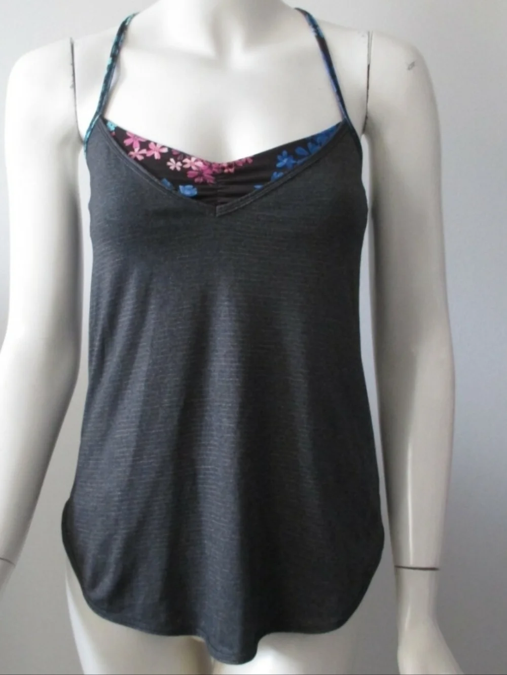 New Lululemon Black Floral-Trim Strappy Tank Top - Size 4